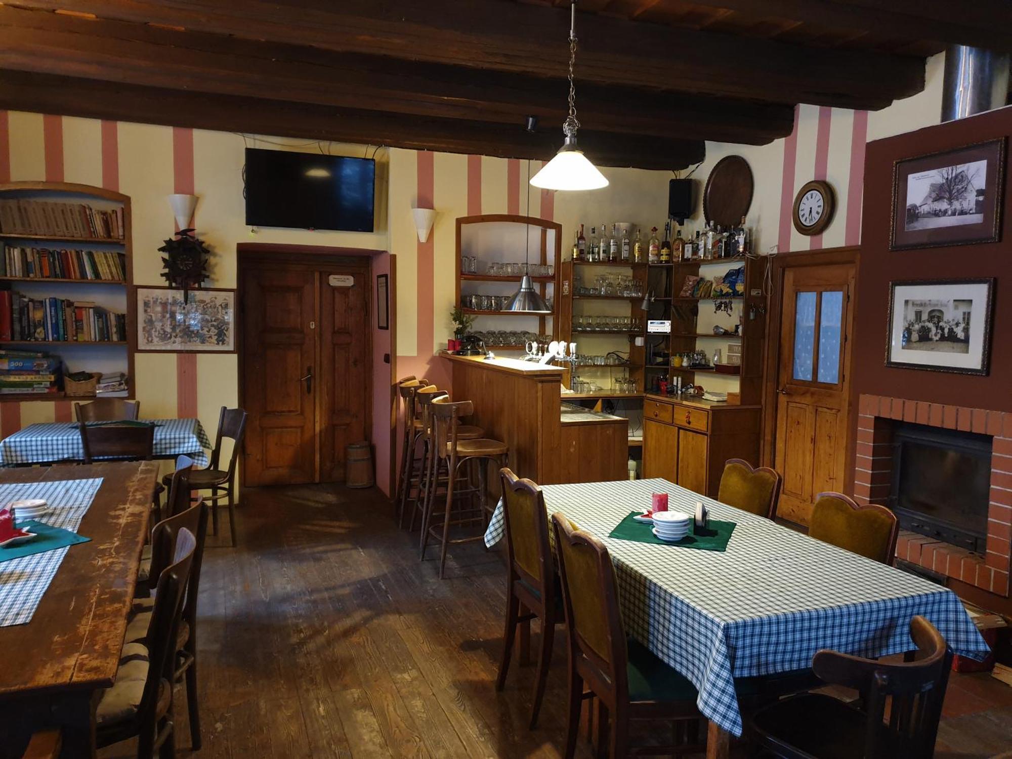 Penzion U Suchanku Mezimesti Buitenkant foto